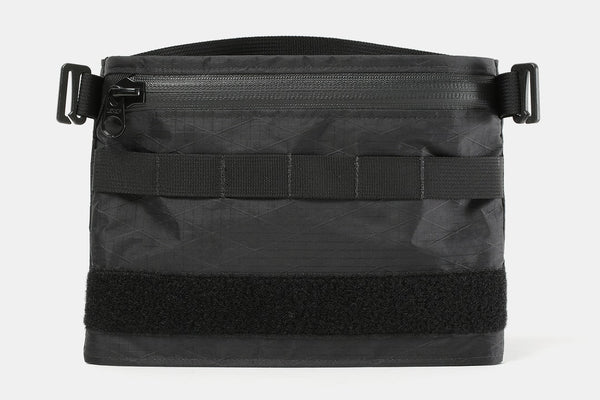 Intern Design Corp. Small Carry Packit