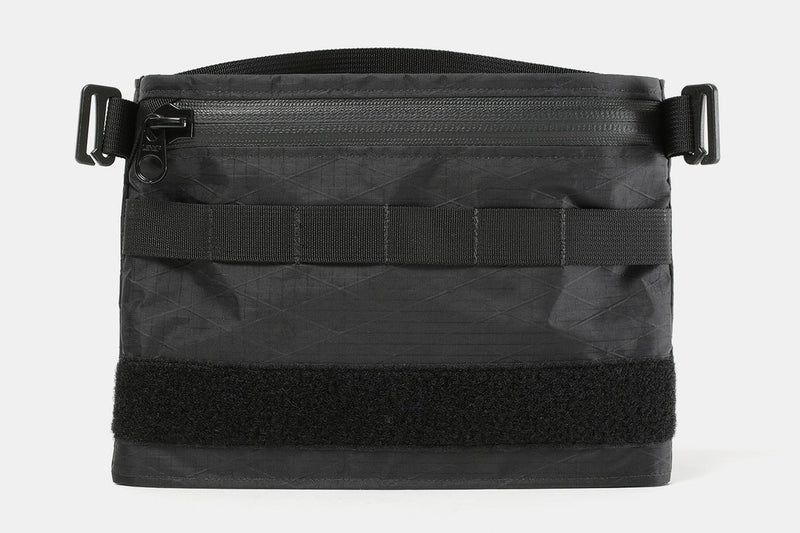 Intern Design Corp. Small Carry Packit