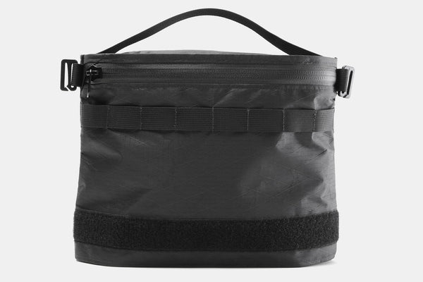 Intern Design Corp. Large Carry Packit